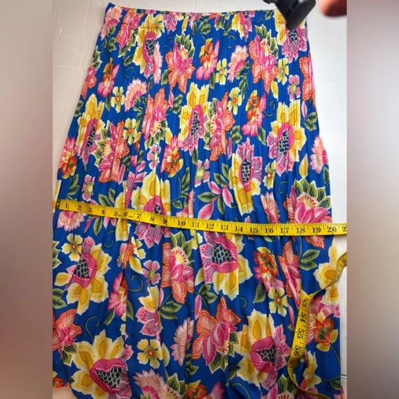 Elle Blue Floral Midi Skirt with Pink and Yellow Blooms - Picture 12 of 16